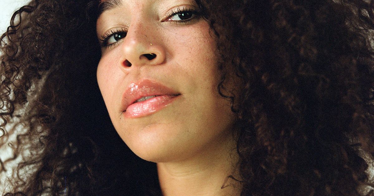 Kiah Victoria | Custom Songs on Songfinch